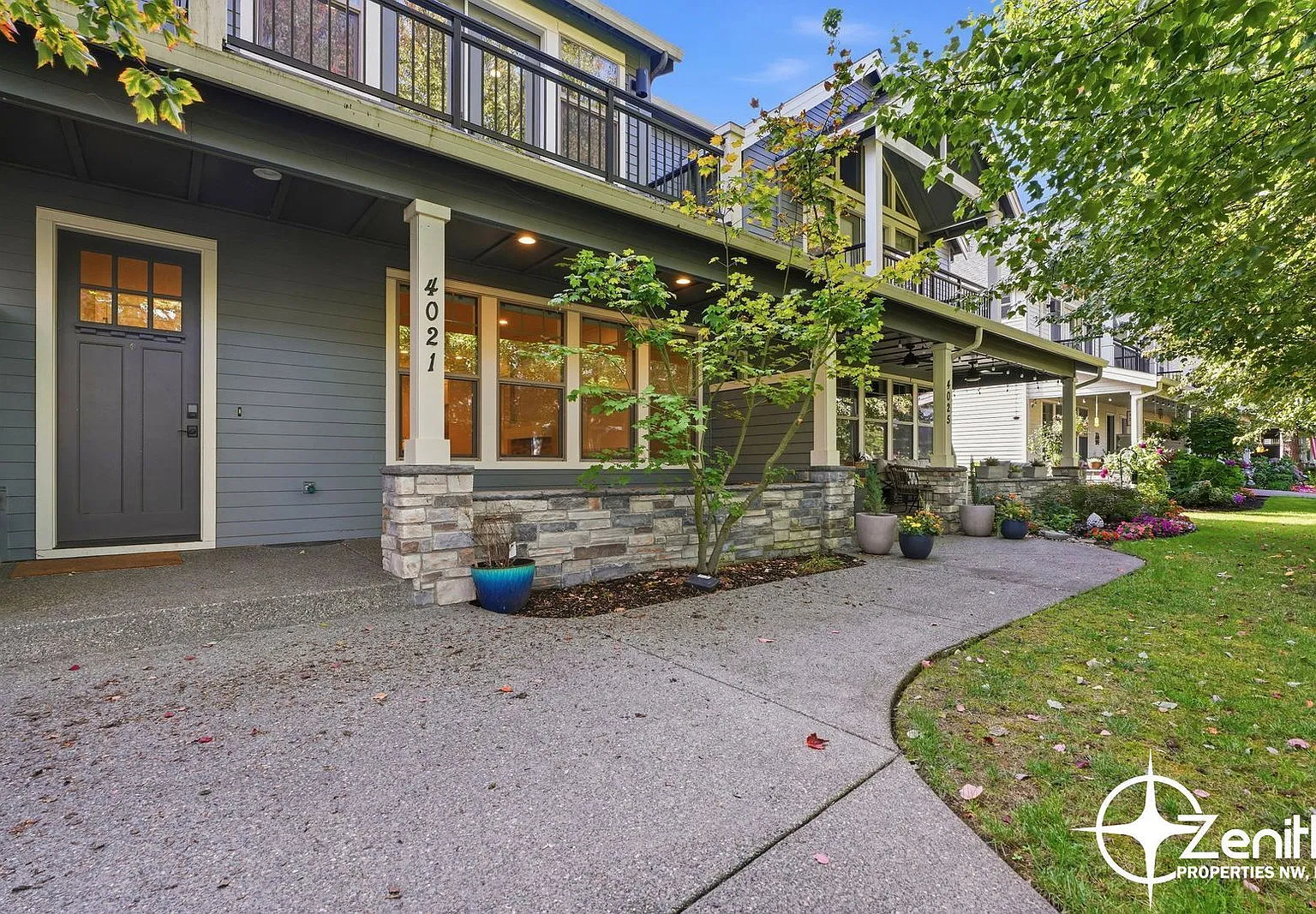 3 bed, 2.0 bath, 2236 sqft, $3,650 — Photo 2