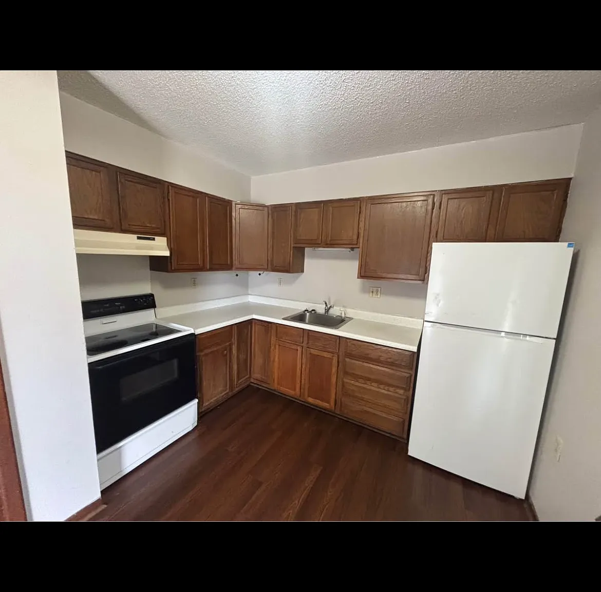 2 bed, $700 — Photo 1