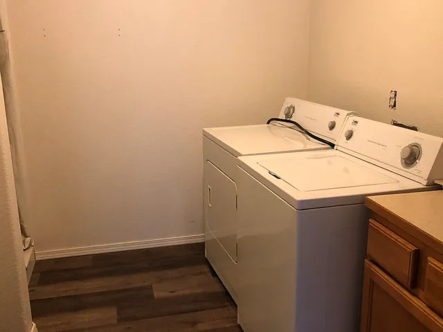 1114 SE Freedom Cir — Photo 4