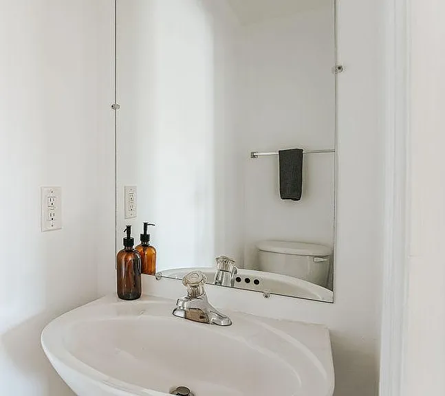 1511 Vine St — Photo 8