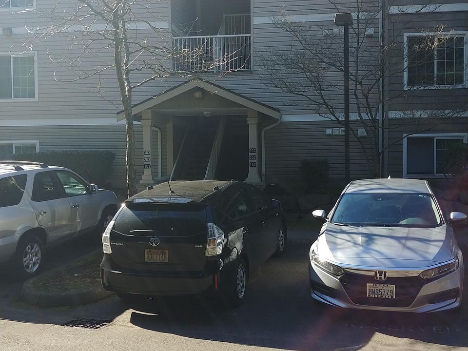 2nd image of 3221 S 208th St #202