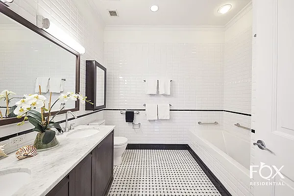 Sold by Fox Residential Group | media 21