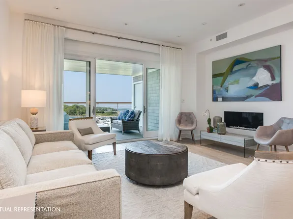 21 W Water St APT 2B, Sag Harbor, NY 11963