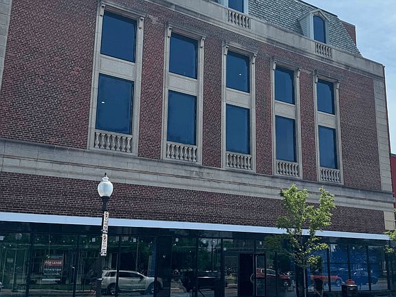 3rd image of 2800 Washington Ave #208