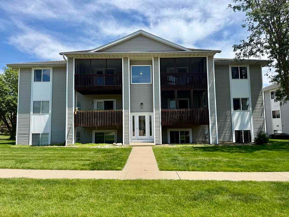 1st image of 540 Augusta Cir APT 9