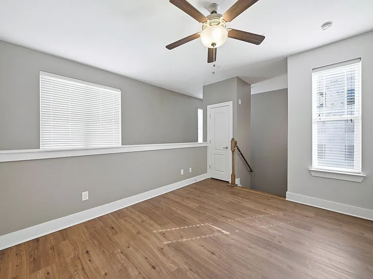 Northgate Proper — Photo 39