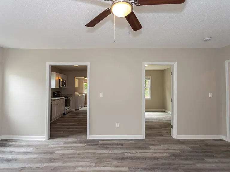 117 Carolina Ave — Photo 5