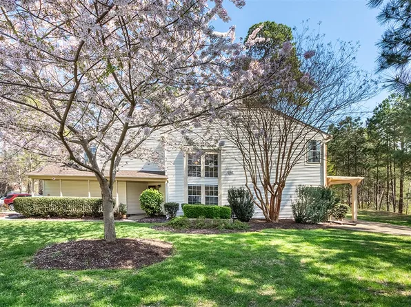 100 Spoon Ct, Yorktown, VA 23693