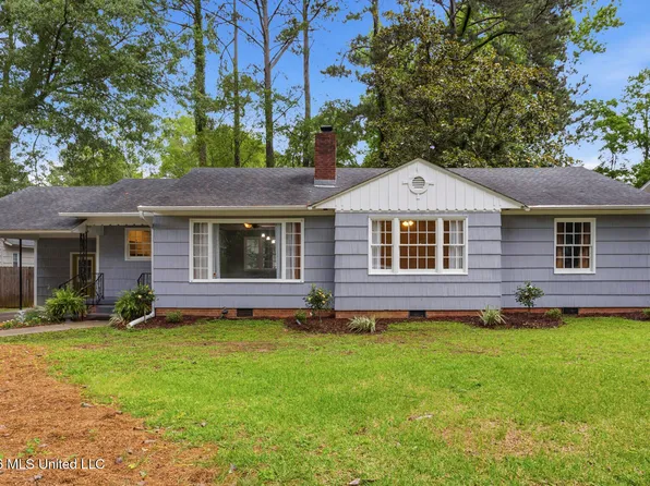 1010 Cedar Hill Dr, Jackson, MS 39206