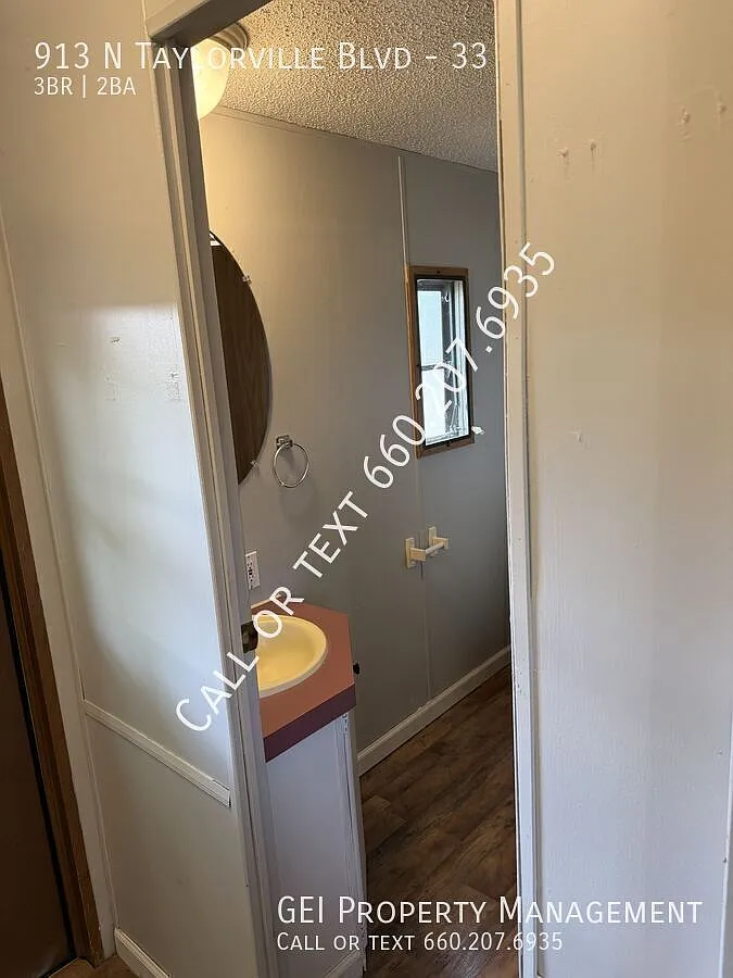 Nicely Remodeled 3 Bed 2 Bath Home! — Photo 4