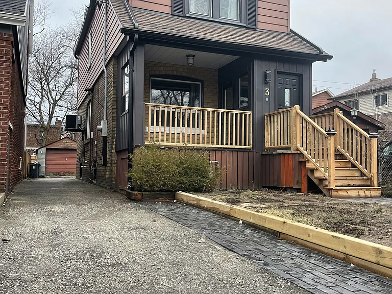 3 Costain Ave — Photo 21