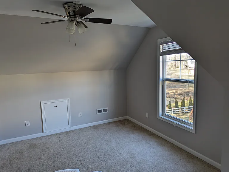6382 Flintstone Dr — Photo 9