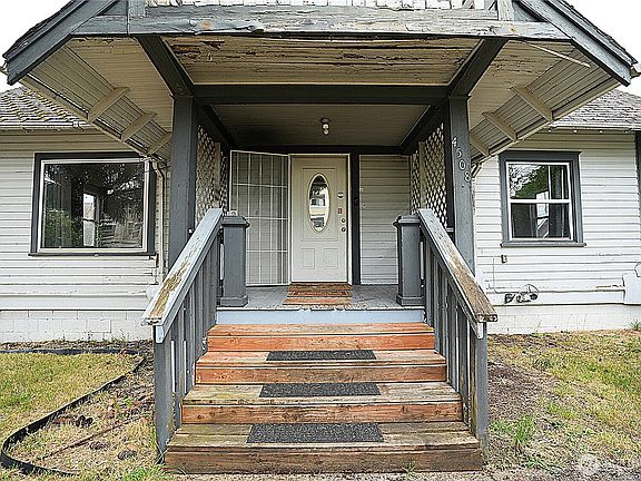 3rd image of 4508 S Lawrence Street