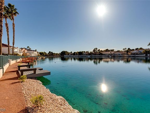 2nd image of 2493 Sun Reef Rd