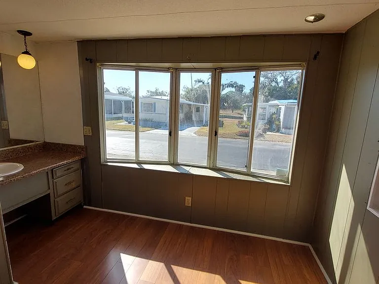 2929 Saralake Dr S — Photo 12