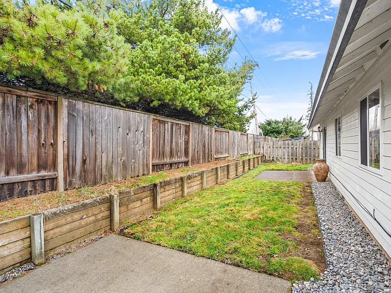 3417 NE 149th Ave — Photo 29