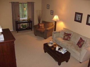 96 Overlook Dr, Hackettstown, NJ 07840