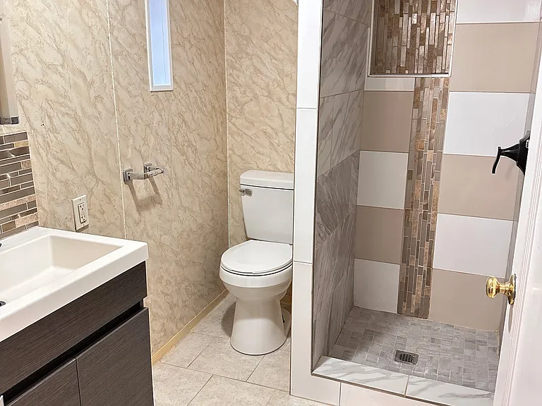 14431 Washington Ave SW — Photo 14