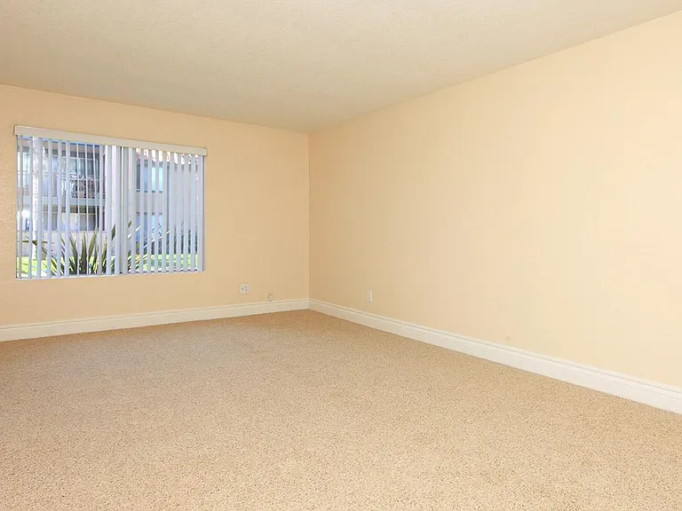 Seashore Apartment Homes — Photo 24