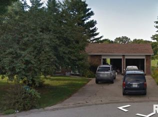 400 Radford, Sherman, IL