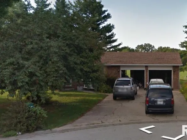400 Radford, Sherman, IL 62684