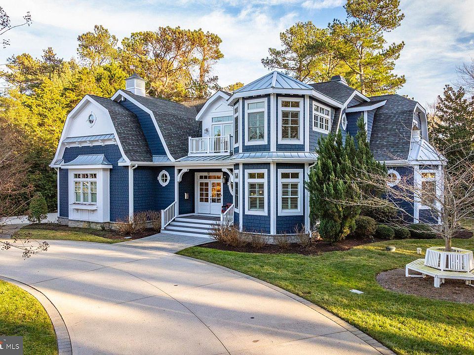 1st image of 12 Rolling Rd