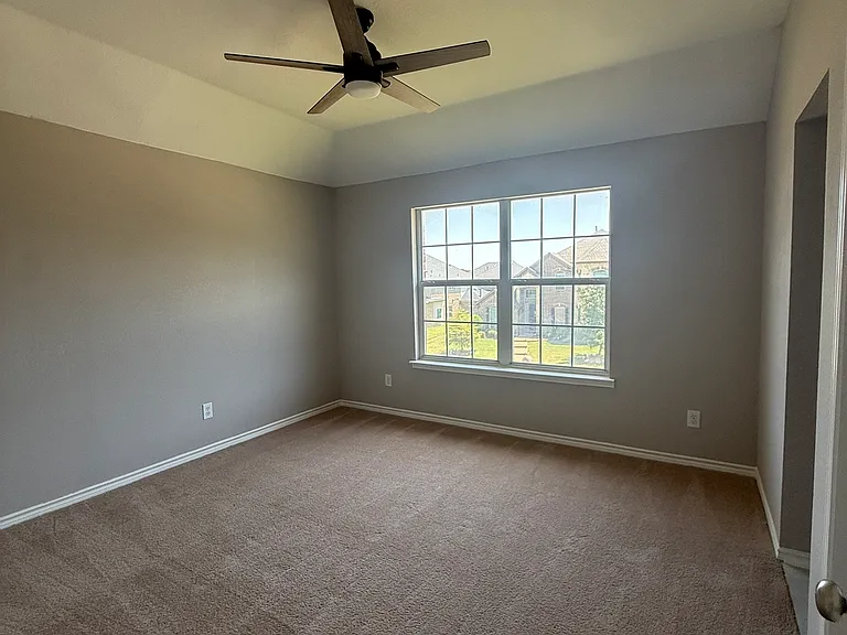 1220 Resaca Dr — Photo 32