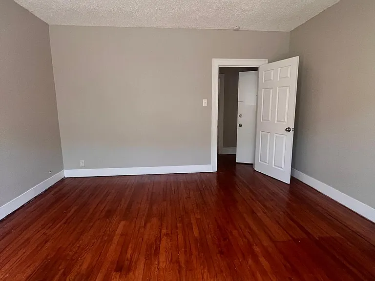 26 Dorothy St #1 — Photo 1