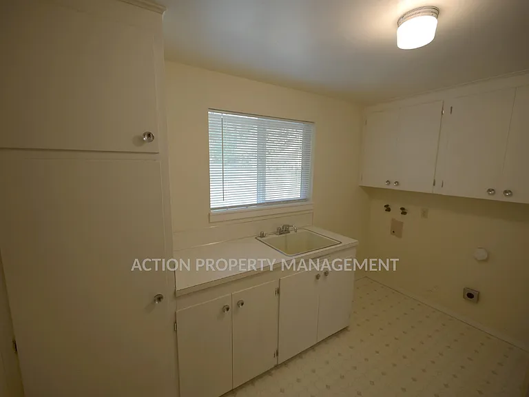 252 Schindler Rd — Photo 11