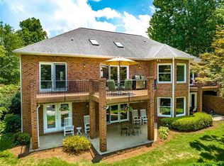 203 Crestview Ct, Seneca, SC 29672