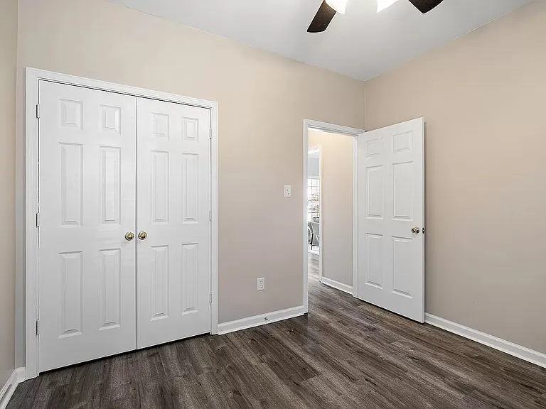 980 Nesting Wood Cir E — Photo 20
