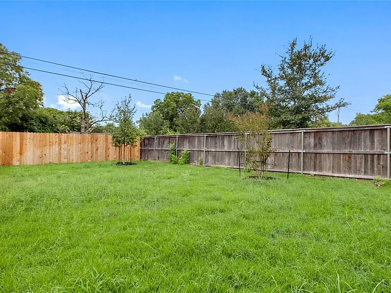 7512 Delafield Ln #A — Photo 13