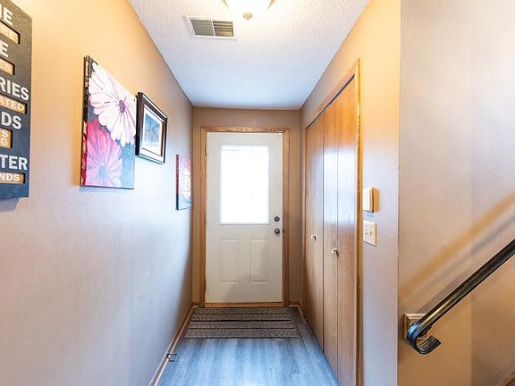Entry way