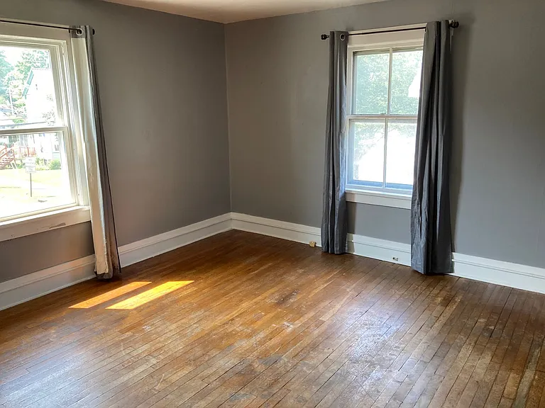 702 N Center St #1 — Photo 6