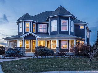 1886 Sandbar Cir, Waconia, MN 55387