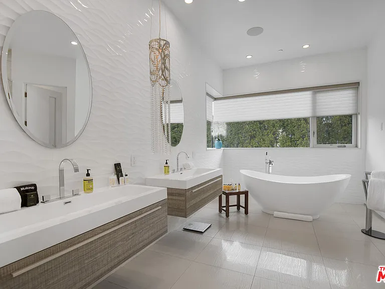 6379 Colgate Ave — Photo 33