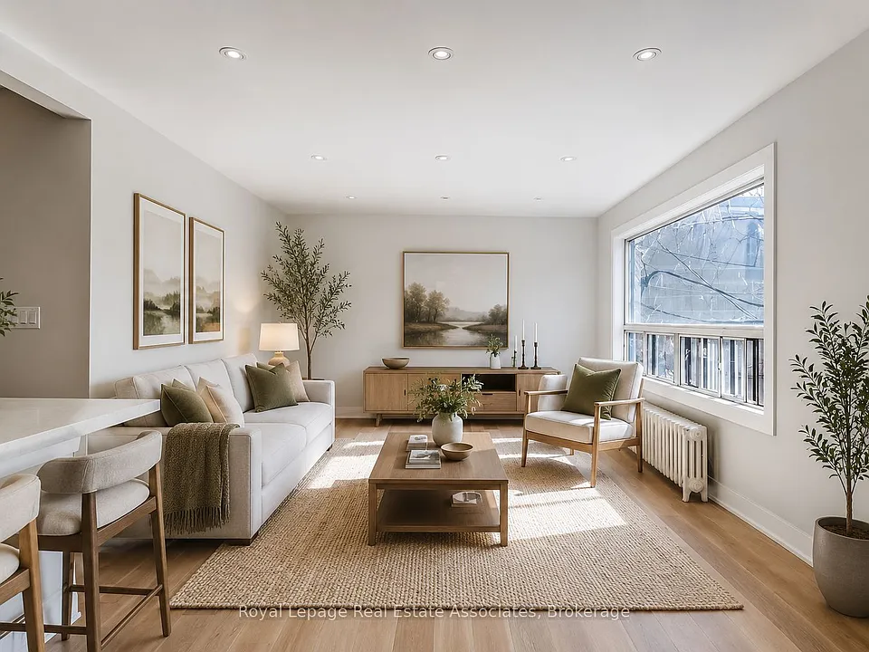 237 Lakeshore Rd E #2