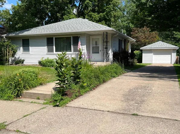 4048 Yates Ave N, Robbinsdale, MN 55422