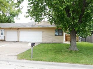 6517 N Howell St, Davenport, IA 52806