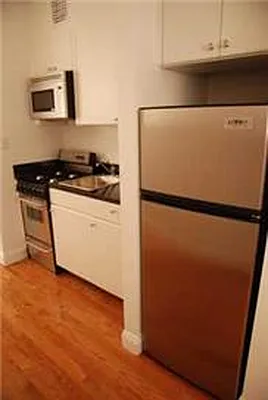 Rented by Buchbinder & Warren | media 5