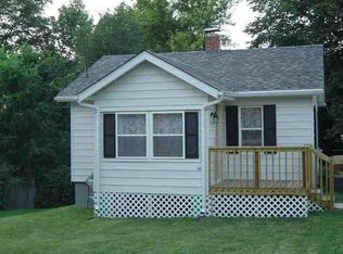 233 Riverview Dr, Creve Coeur, IL 61610