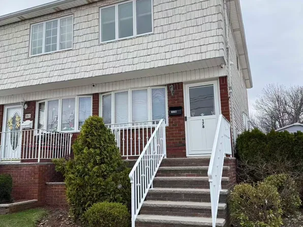 178 Spratt Ave, Staten Island, NY 10306