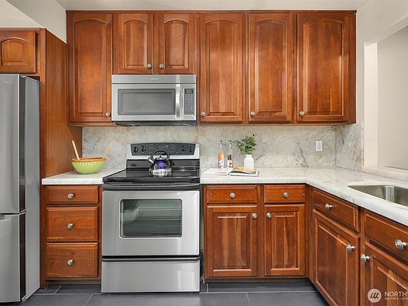 4th image of 515 Newport Way NW #B3