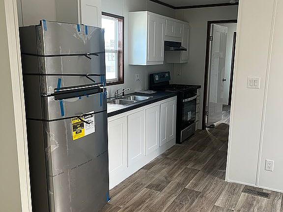 3rd image of 350 Johnson Ave SE Unit F1