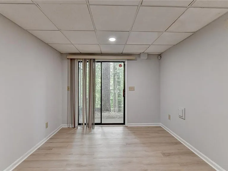5100 Forest Mist Dr SE — Photo 32