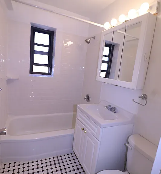 9960 64th Ave #6R — Photo 10