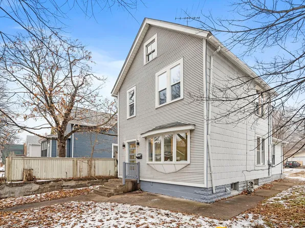 930 Marion St, Saint Paul, MN 55117