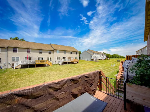 4061 Laurel Ln, Mount Joy, PA 17552