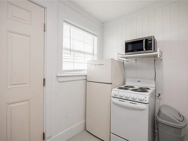 321 S 7th St #B — Photo 15