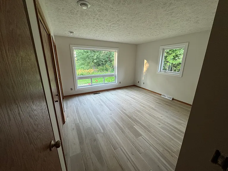 6500 Bauer Rd — Photo 3